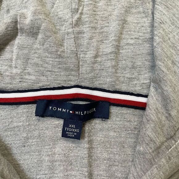 Tommy Hilfiger Womens Full Zip Embroidered Heart Logo Hoodie Gray XXL NWOT - Picture 3 of 6